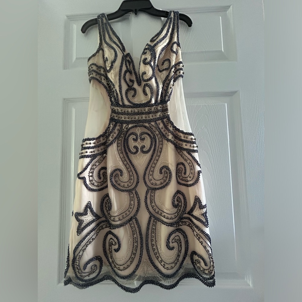 Size 7 Gianni Bini Beaded Formal Dress